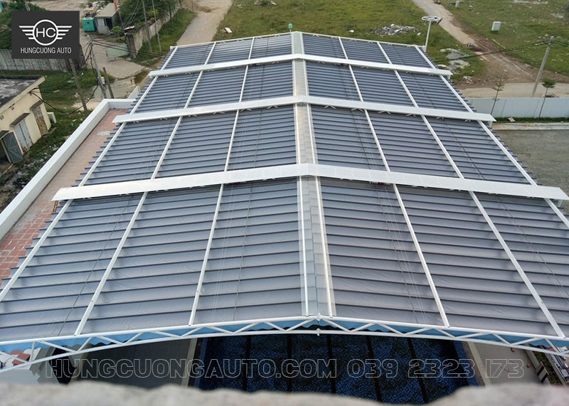 Mái bạt kéo bể bơi màu ghi đẹp Mái bạt kéo bể bơi màu ghi đẹp